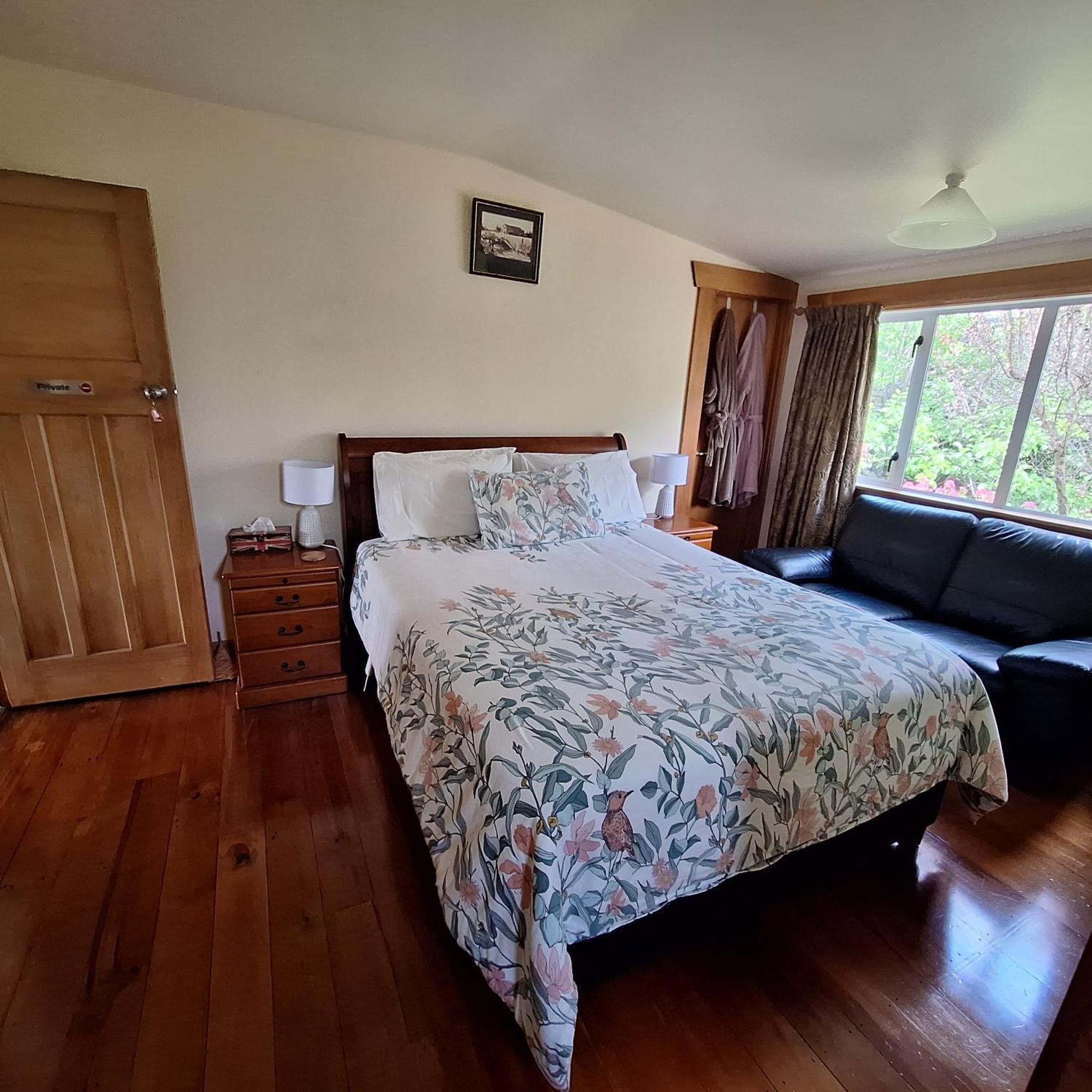Bed & Breakfast Olde Mill House B&B & Bike2Wine Cycle Hire Renwick
